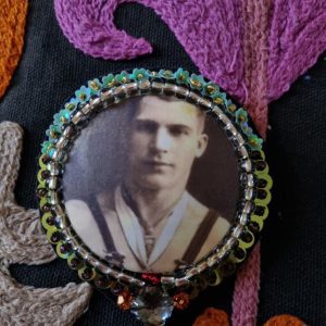 ATELIER SINCLAIR BROCHE-THE LOVER